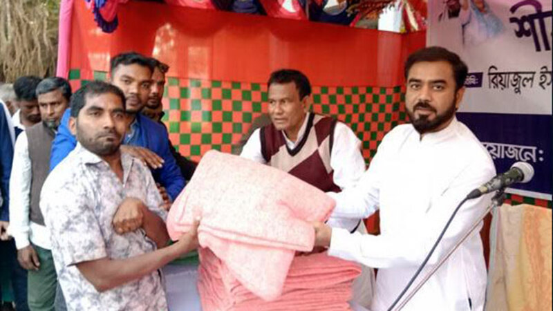 চুয়াডাঙ্গায় মিনিস্টারের শীতবস্ত্র বিতরণ