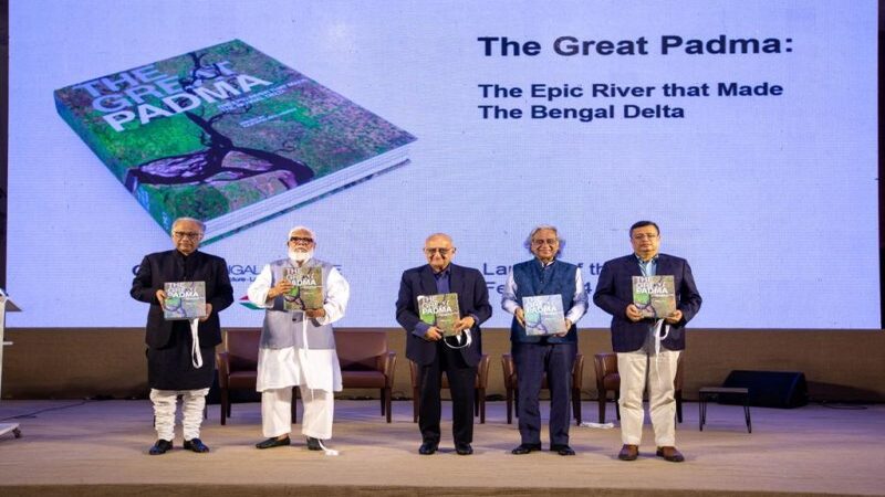 আইএফআইসির পৃষ্ঠপোষকতায় দ্য গ্রেট পদ্মার মোড়ক উন্মোচন
