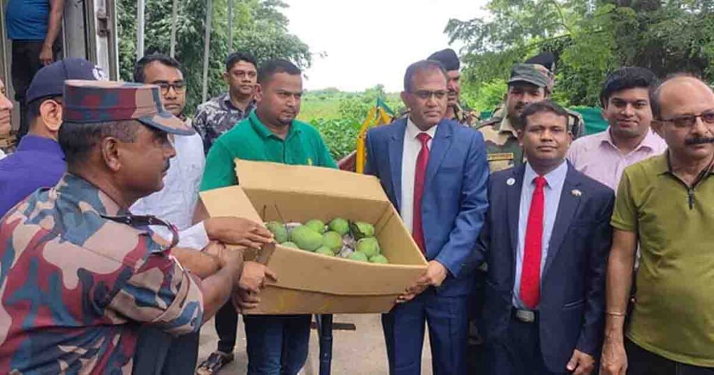 ত্রিপুরার মুখ্যমন্ত্রীকে আম-ইলিশ পাঠালেন প্রধানমন্ত্রী